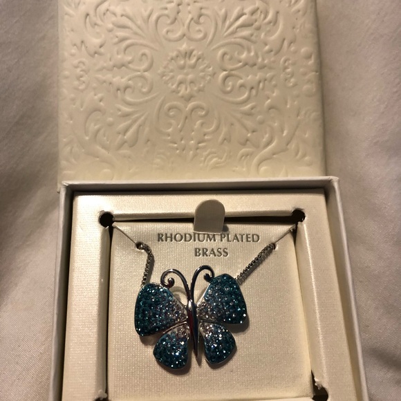 Brand New 🦋Butterfly Necklace 🦋 - Picture 4 of 7
